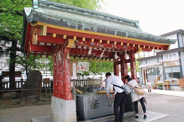 Temizuya- O ritual de Purificação nos Santuários Xintoístas
