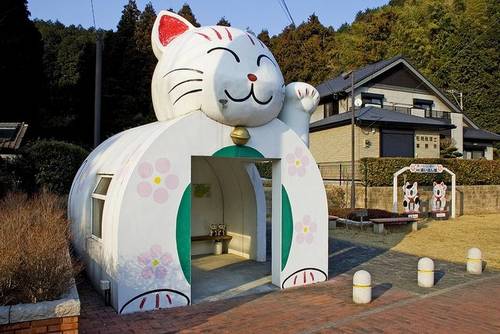 Maneki neko Ponto de ônibus em Fukuoka