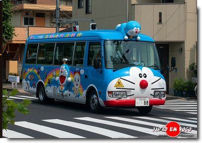 Ônibus escolares kawaii 12