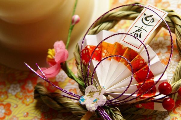 shimekazari e outros amuletos de ano novo japoneses