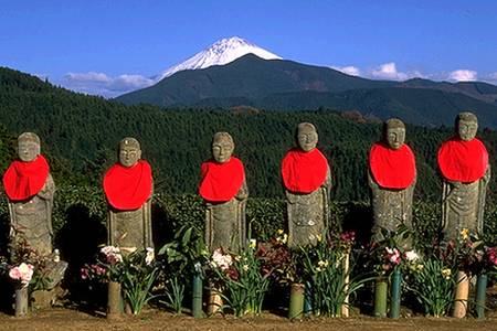 Jizou, guardião das crianças e dos viajantes