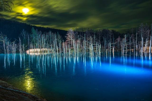 Shirogane aoi ike - A lagoa azul de Hokkaido