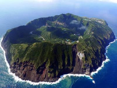 Ilha vulcânica de Aogashima