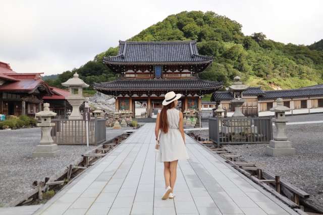 Monte Osore é um dos locais mais sagrados e misteriosos do Japão. Para muitos japoneses o local representa a fronteira entre o mundo dos vivos e o dos mortos.