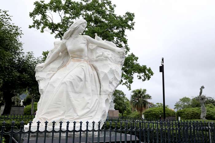 Escultura Donzela da Paz, enviada à Nagasaki pela República Popular da China