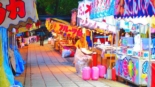 Barraquinhas de comida Yatai nos festivais de verão no Japão.