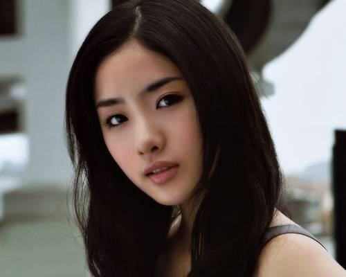 20 mulheres consideradas bonitas no Japão - Satomi Ishihara