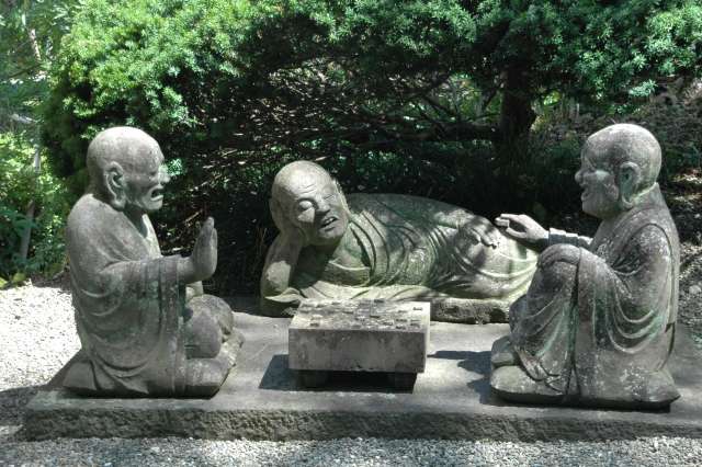 Estátuas Divertidas (Rakan) no Templo Jyokei-ji 