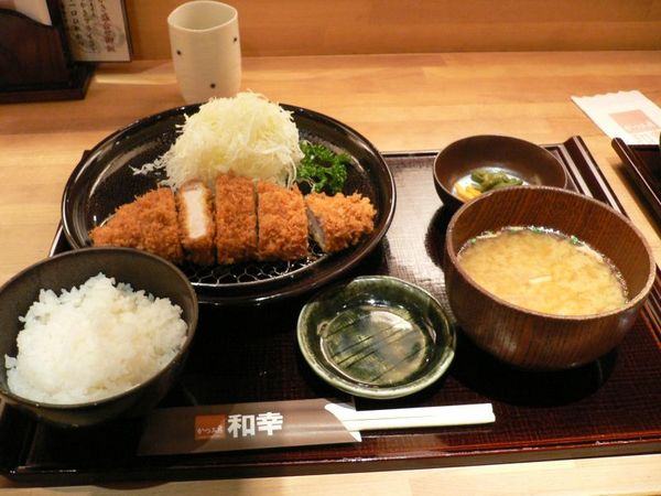 Tonkatsu, costeleta de porco empanada