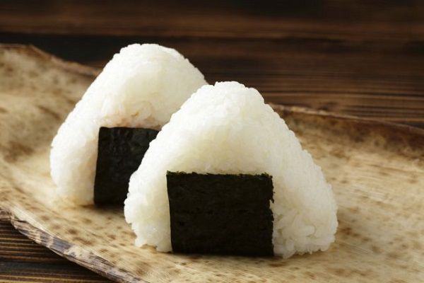 10 Fatos Sobre Onigiri, o Famoso Bolinho de Arroz Japonês