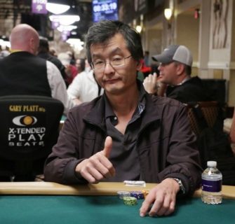 Descendente de japoneses, médico Ricardo Nakamura brilha no Campeonato Brasileiro de Poker