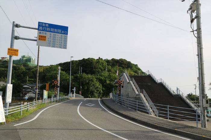 Conheça a engenhosa ponte móvel em Kochi