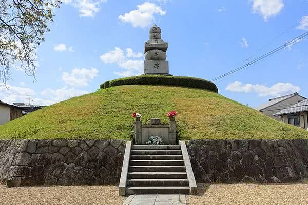 Mimizuka - Kyoto