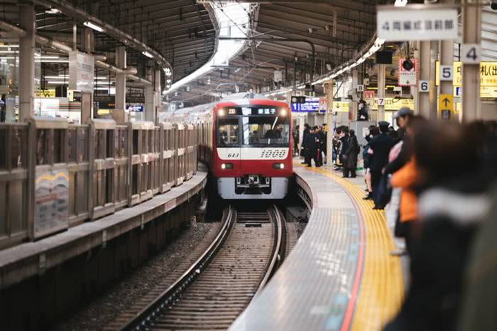 10 fatos surpreendentes sobre o sistema ferroviário do Japão - Chegar mais cedo que o previsto