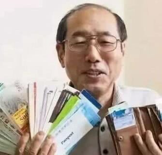 Homem japonês vive quase exclusivamente com cupons há 36 anos