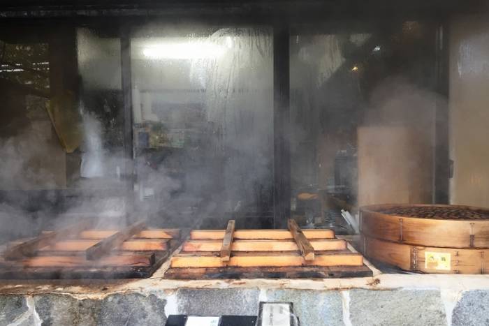 A cidade japonesa onde a comida é cozinhada no inferno 