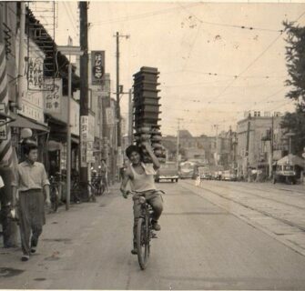 Demae - A antiga arte japonesa de entrega de soba em bicicletas