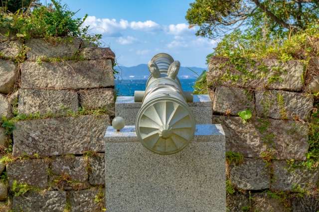 Vestígios da Guerra Satsuma-Britânica no Parque Daiba, em Kagoshima