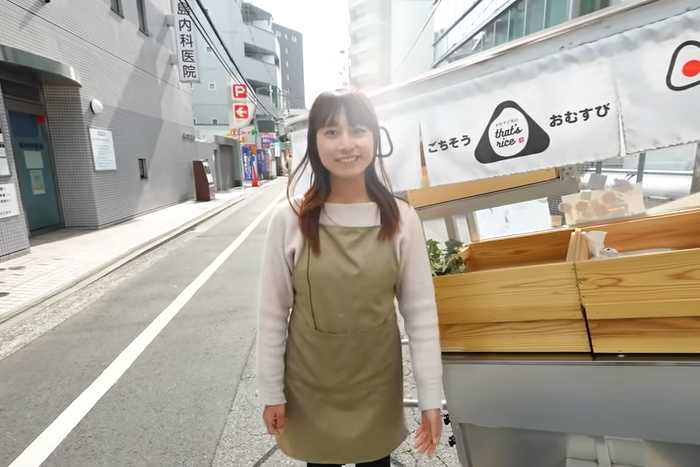 Higashi Kaho, a garota dos bolinhos de arroz de Hiroshima