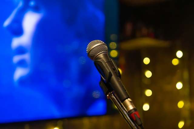 Karaokê em sunakku bar 