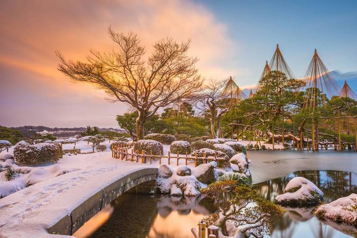 Yukitsuri em Kenrokuen no inverno