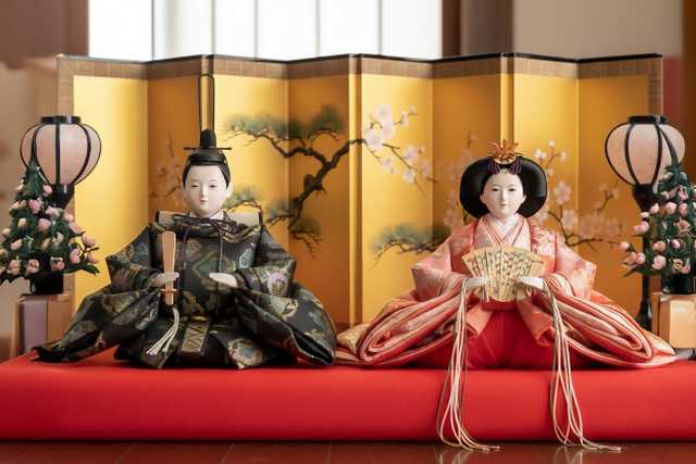  As bonecas Kimekomi são uma forma de artesanato japonês tradicional, reconhecidas como um importante Patrimônio Cultural Imaterial do Japão