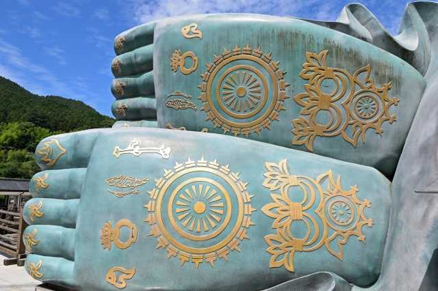 Nanzoin, o templo do Buda reclinado gigante que se tornou símbolo espiritual em Fukuoka