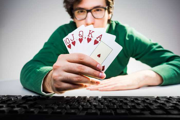 A Evolução das Estratégias de Pôquer Online na Era Digital