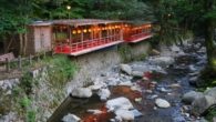 Kawadoko, os restaurantes suspensos construídos sobre o leito de um riore Rios no Japão