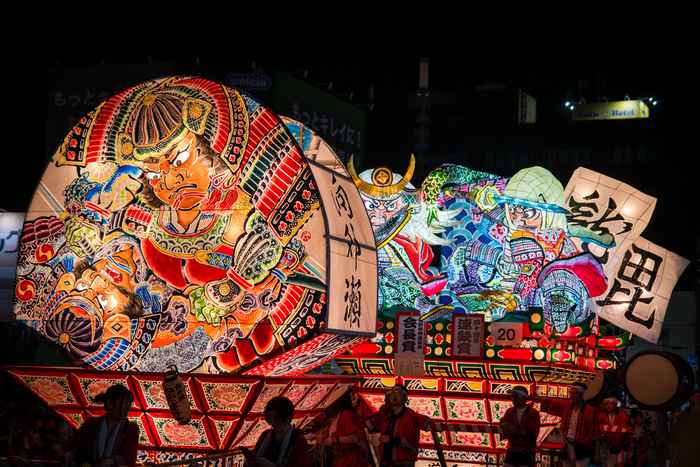 Aomori Nebuta Matsuri: o espetacular festival dos gigantes carros alegóricos iluminados do Japão 