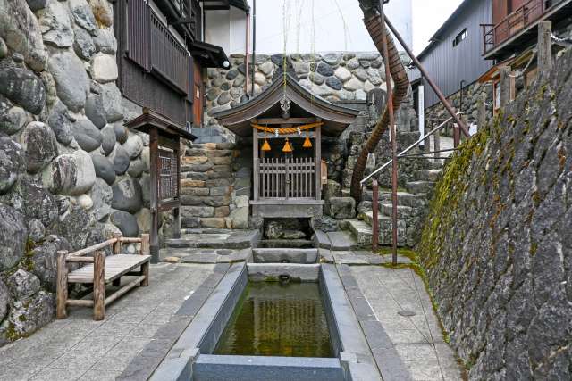 Sōgisui: uma das águas mais puras do Japão localizada em Gujo Hachiman
