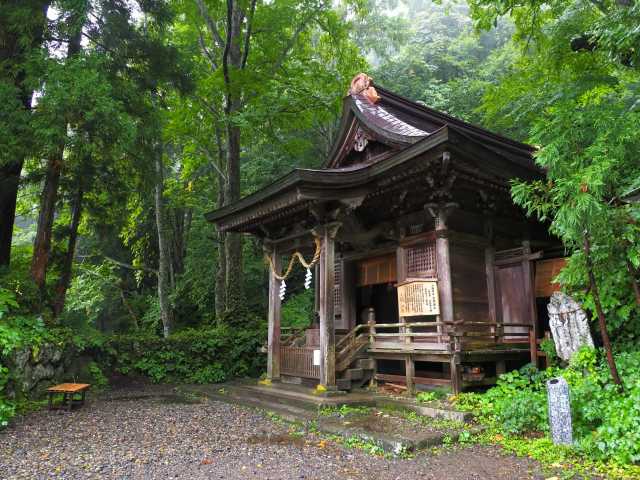 Kuzuryusha em Togakushi, a montanha sagrada de Nagano 