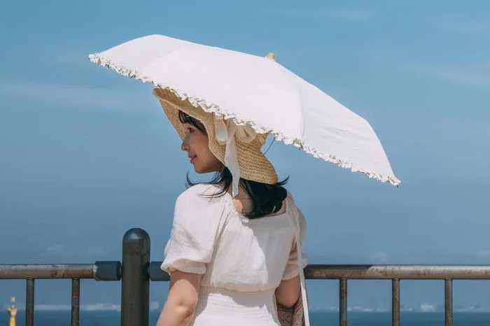 Por que os japoneses são tão obcecados em se proteger do sol 