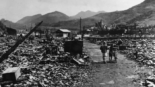 Nagasaki após o lançamento da bomba atômica em 9 de agosto de 1945
