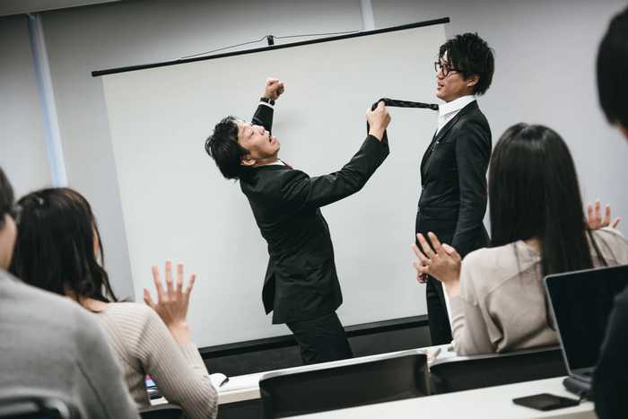 Sunehara, o assédio por pelos nas pernas que ganhou força no Japão