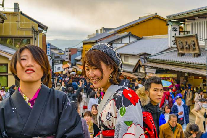 Turismo massivo em Kyoto