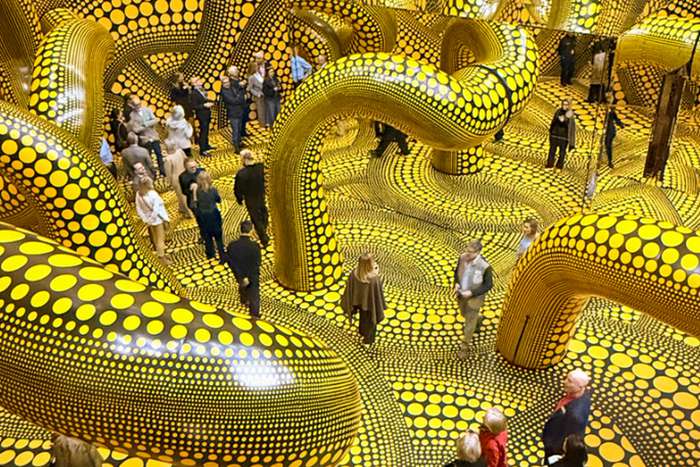 Yayoi Kusama Exposição de arte no Museu Ludwig em Colônia, 2026.