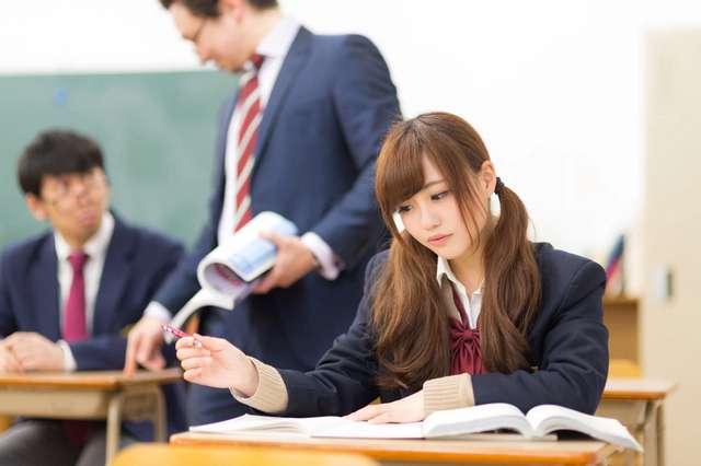 Quanto um professor ganha no Japão