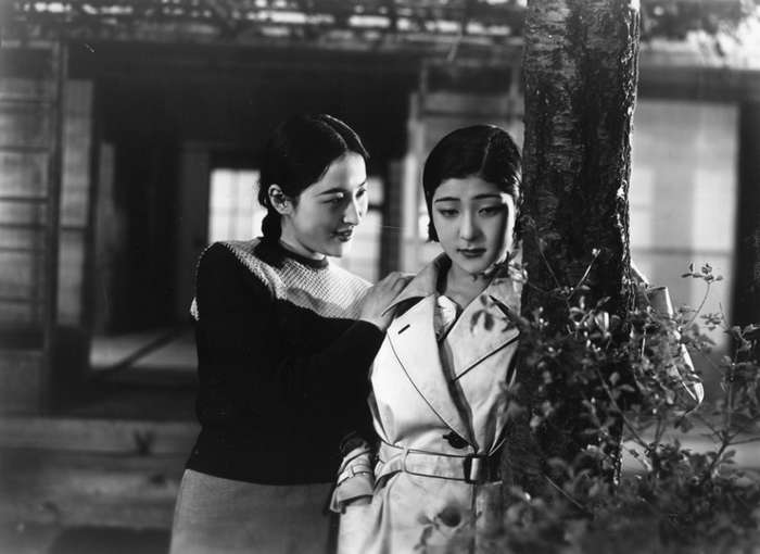 Yumeko Aizome e Yoshiko Okada em Tonari no Yae-chan (1934)